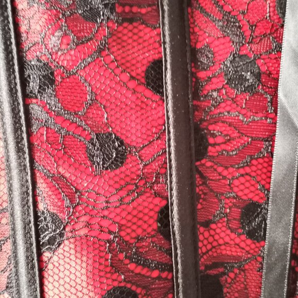 Corset 'Alivila.y' Red/Black Satin & Lace Size XXL - Picture 12 of 16